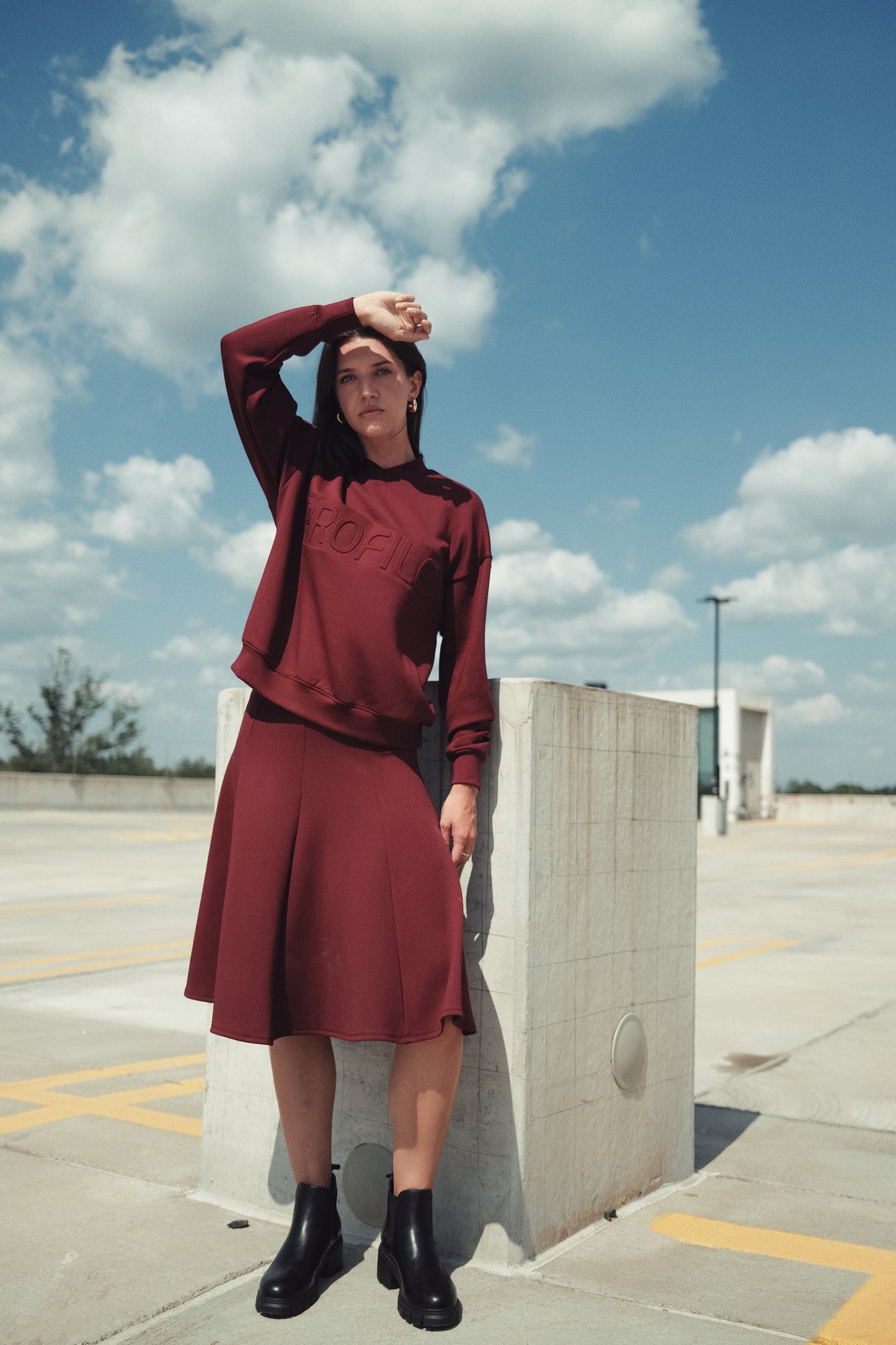 MOTION SHORT SKIRT