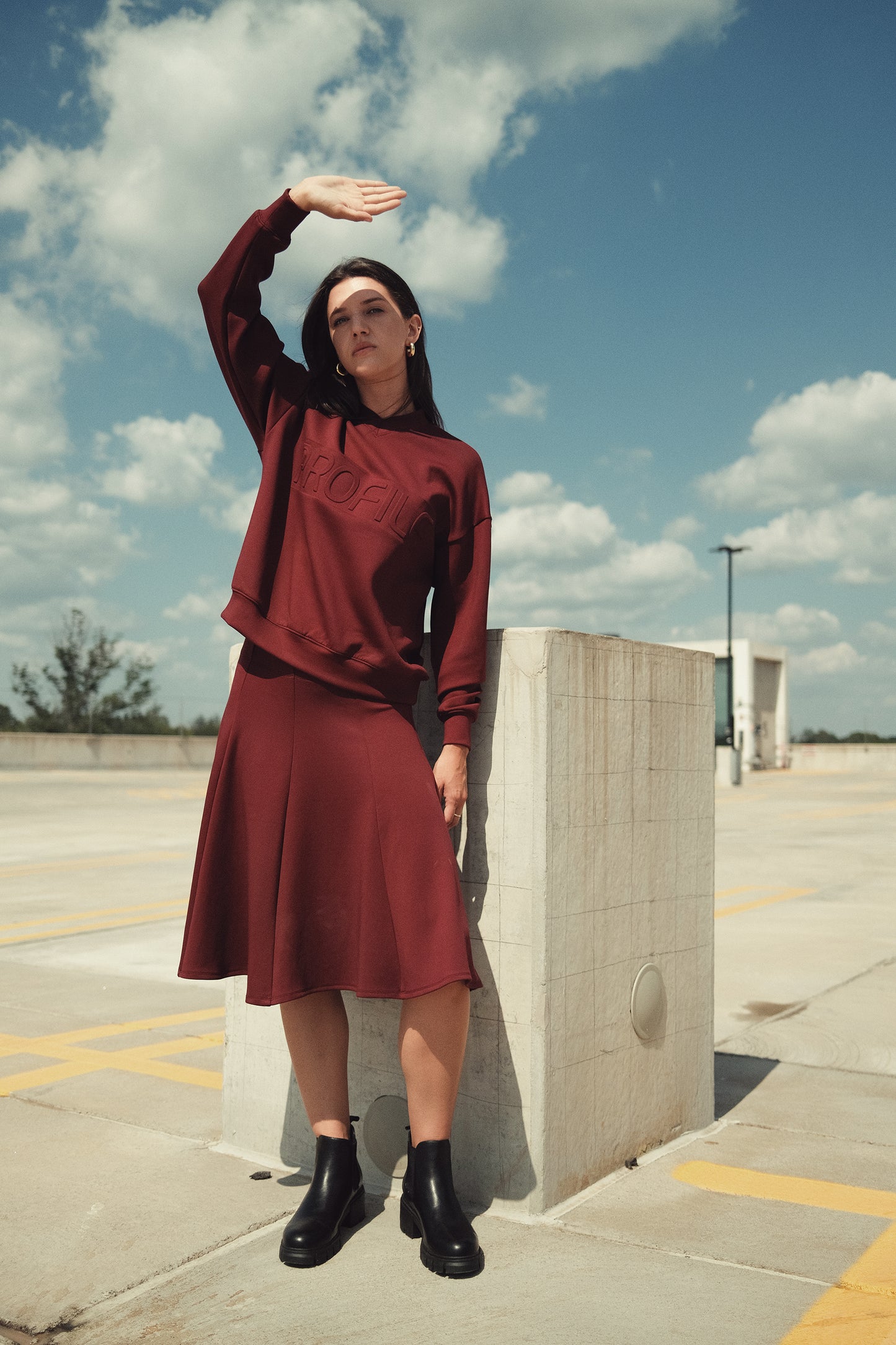 MOTION PULLOVER